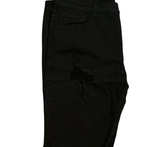 Nova Men shorts - Picture 2 of 3